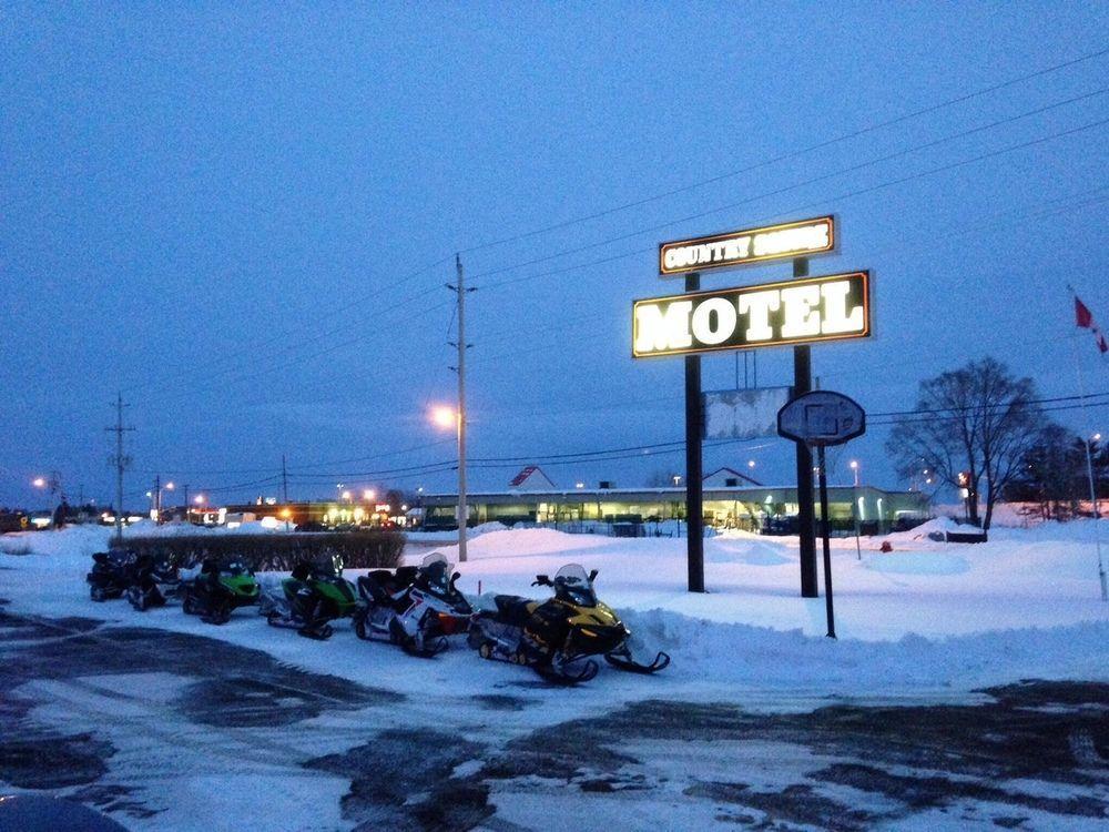 Country Squire Motel Arnprior Exterior photo